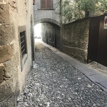 Myroom Citta Alta 1 Bed & Breakfast 2*