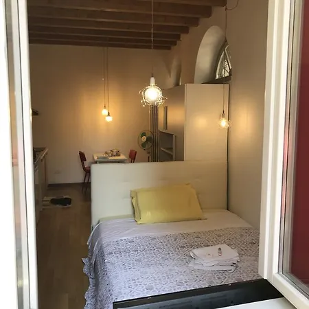 Myroom Alta 1 Couette-café Bergame